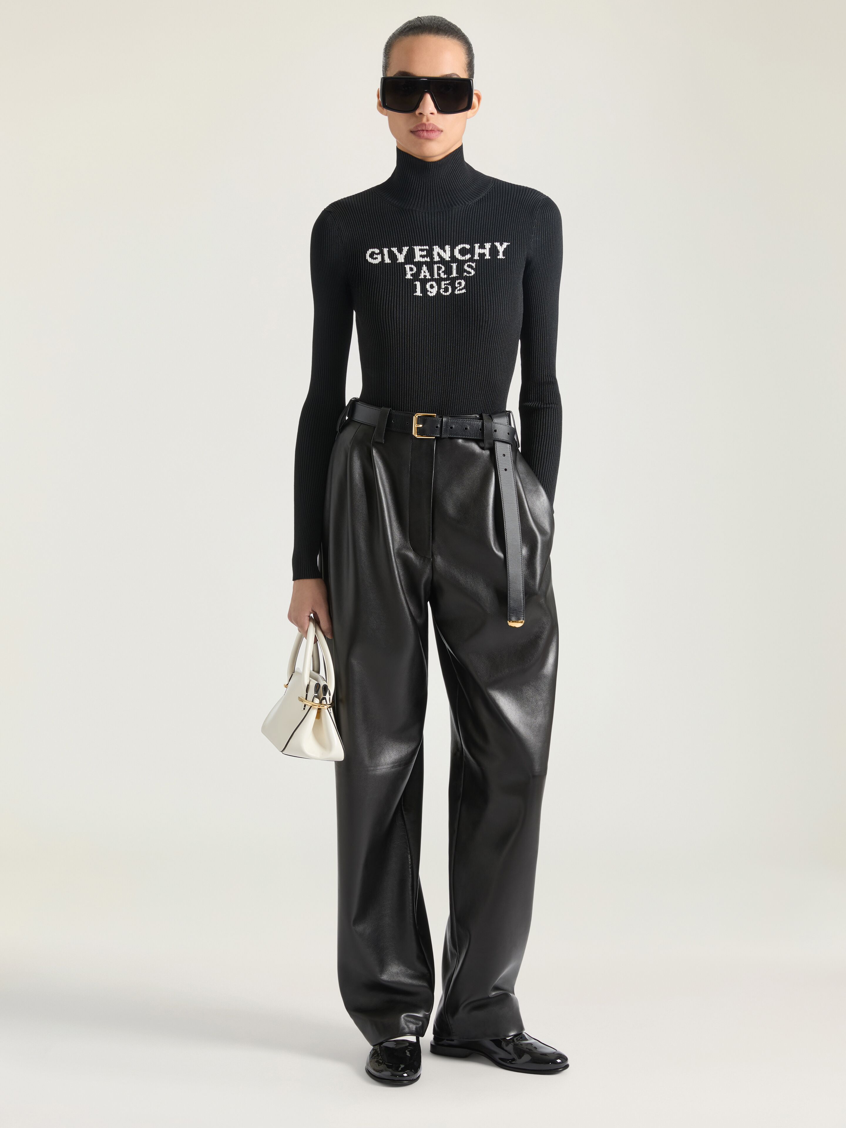 Double pleat pants in leather